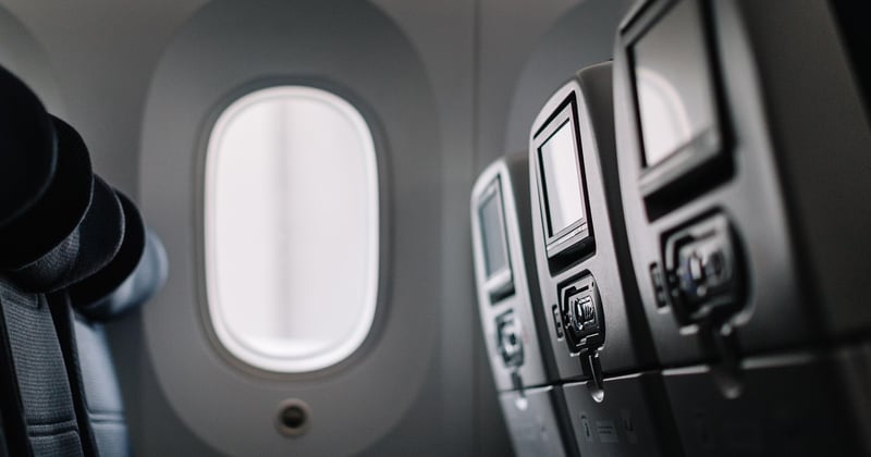 10 astuces pour voyager avec des enfants en avion sans s'ennuyer